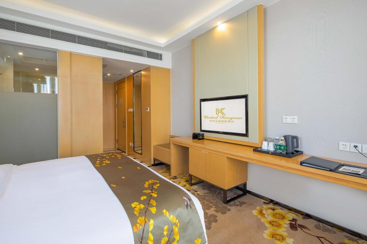 United Kingson Hotel Chengdu Bagian luar foto