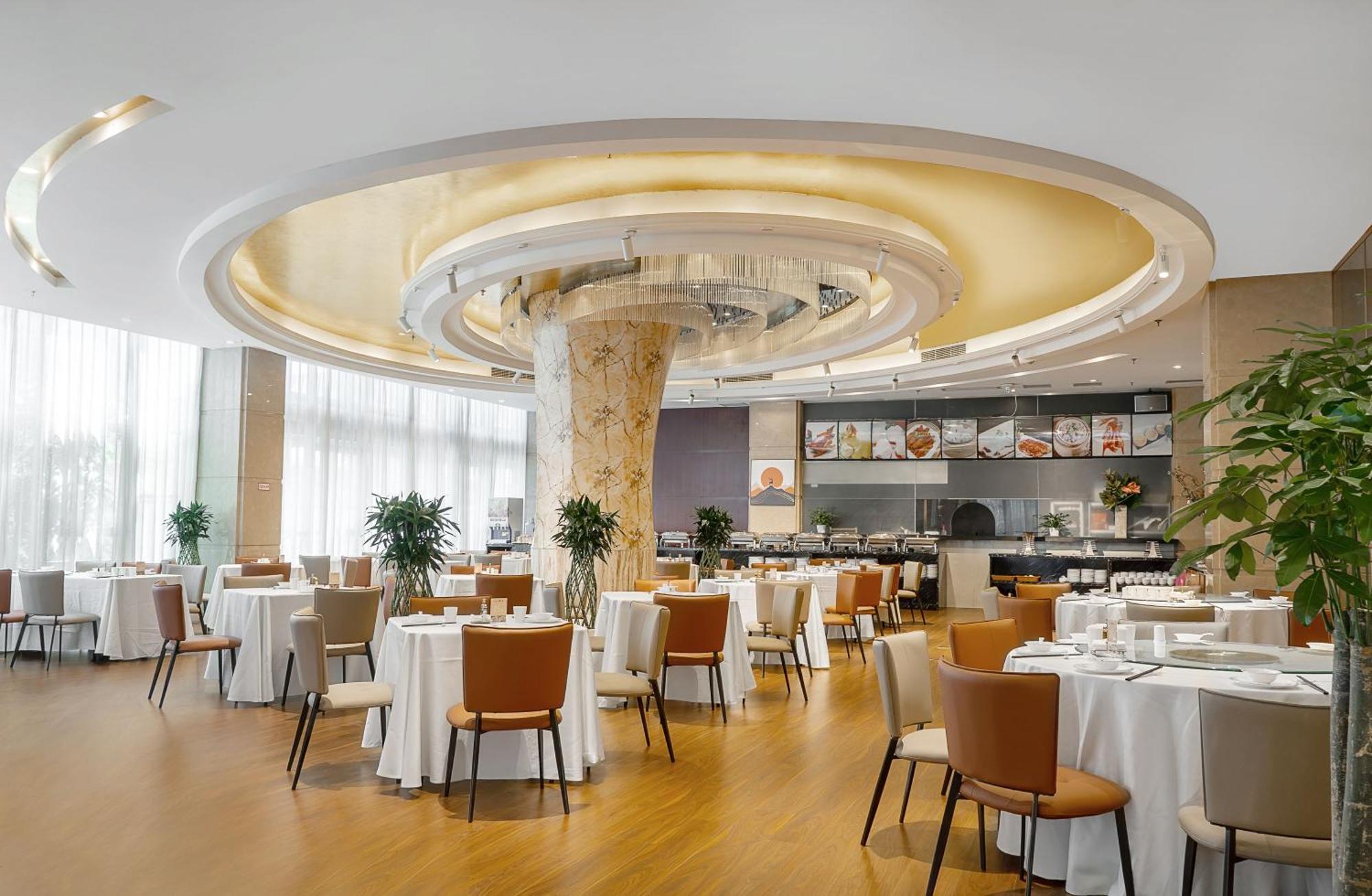 United Kingson Hotel Chengdu Bagian luar foto